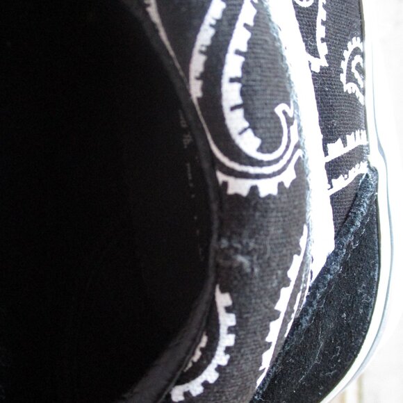 Vans Old Skool Sneakers - Picture 15 of 15